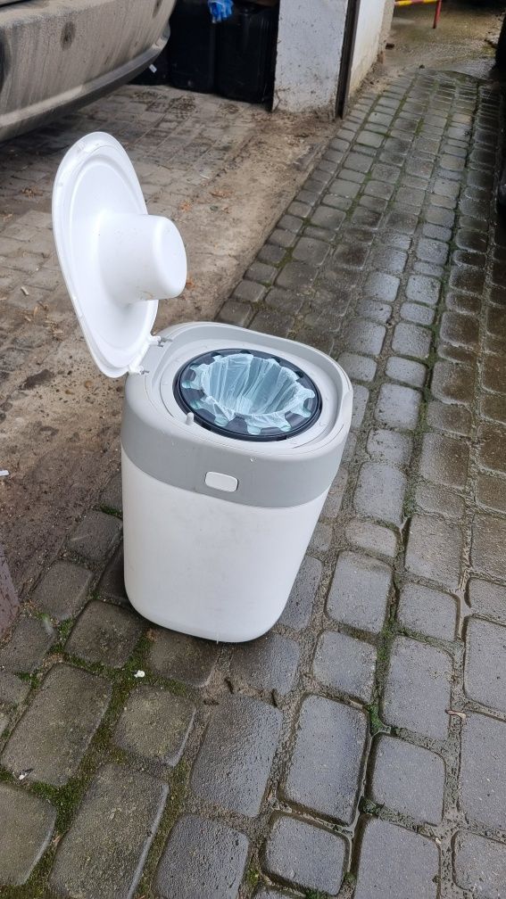 Накопитель подгузников Tommee Tippee Twist & Click