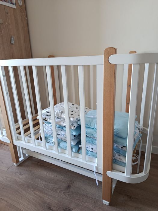 Дитяче ліжко дерев'яне