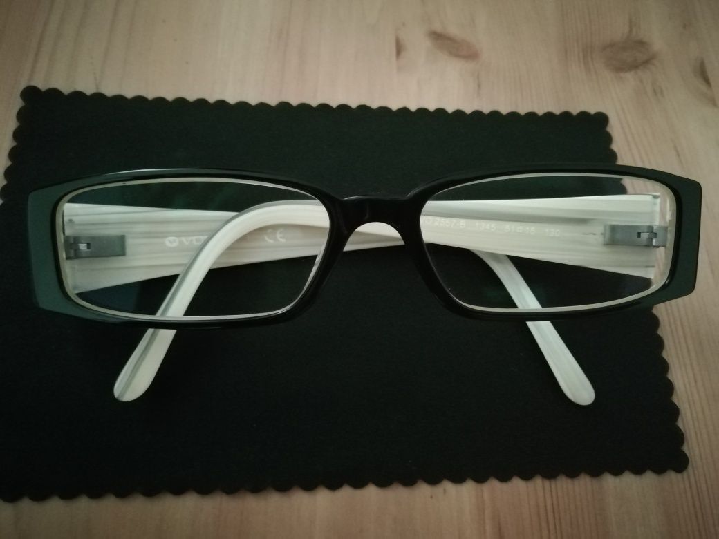 Óculos Vogue (armação + lentes graduadas 0.5)