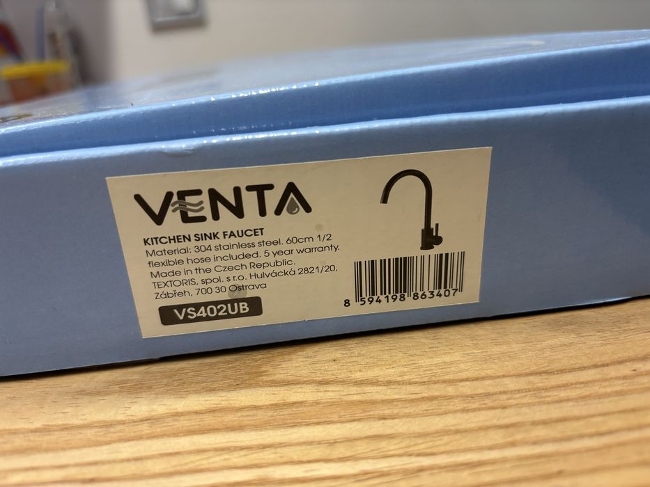 Змішувач для умивальника Venta VA2008.