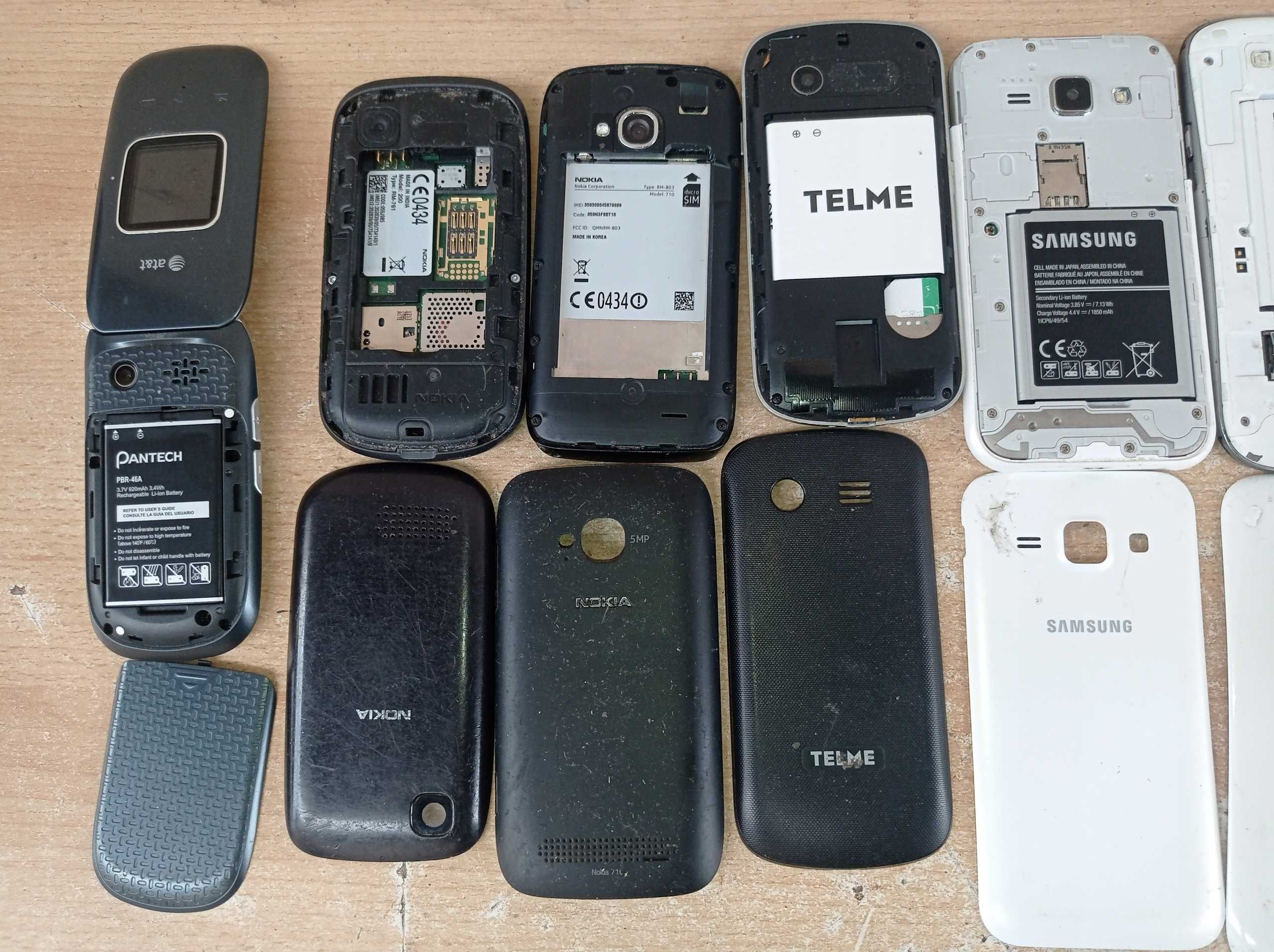 Stare telefony - Samsung, Nokia + inne - 14 sztuk
