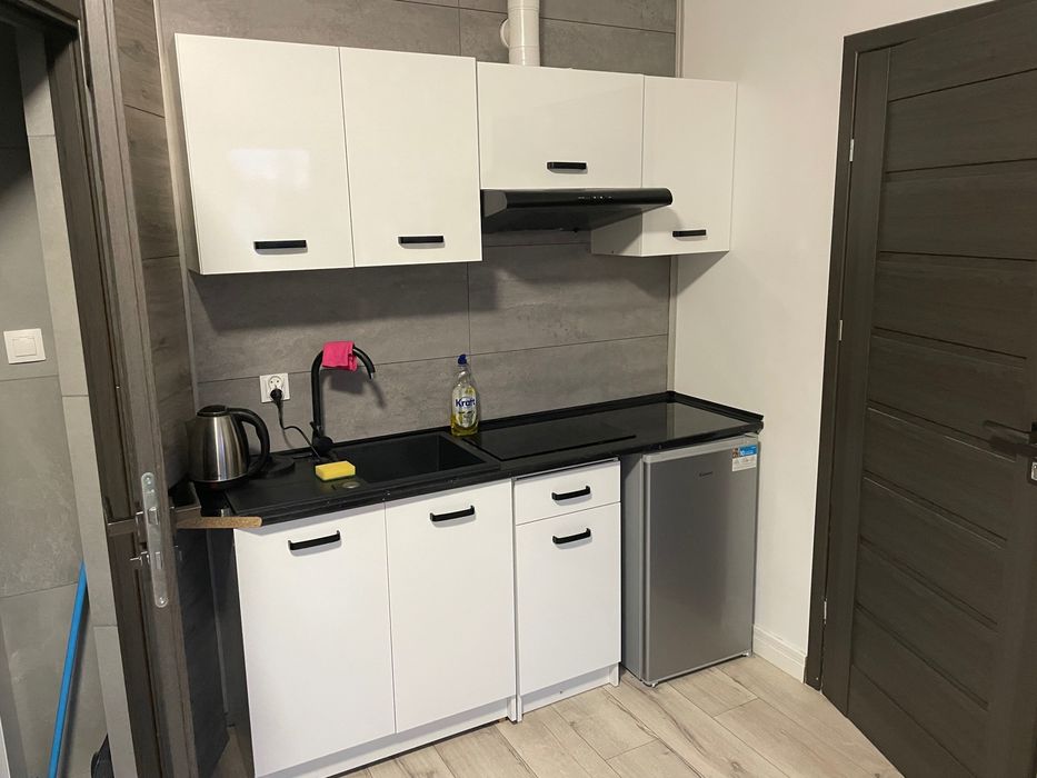 Pokój z kuchnią i łazienką na wynajem w Komornikach