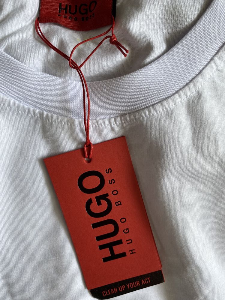 Hugo Boss koszulka t- shirt rozm M i L meska biala nowa