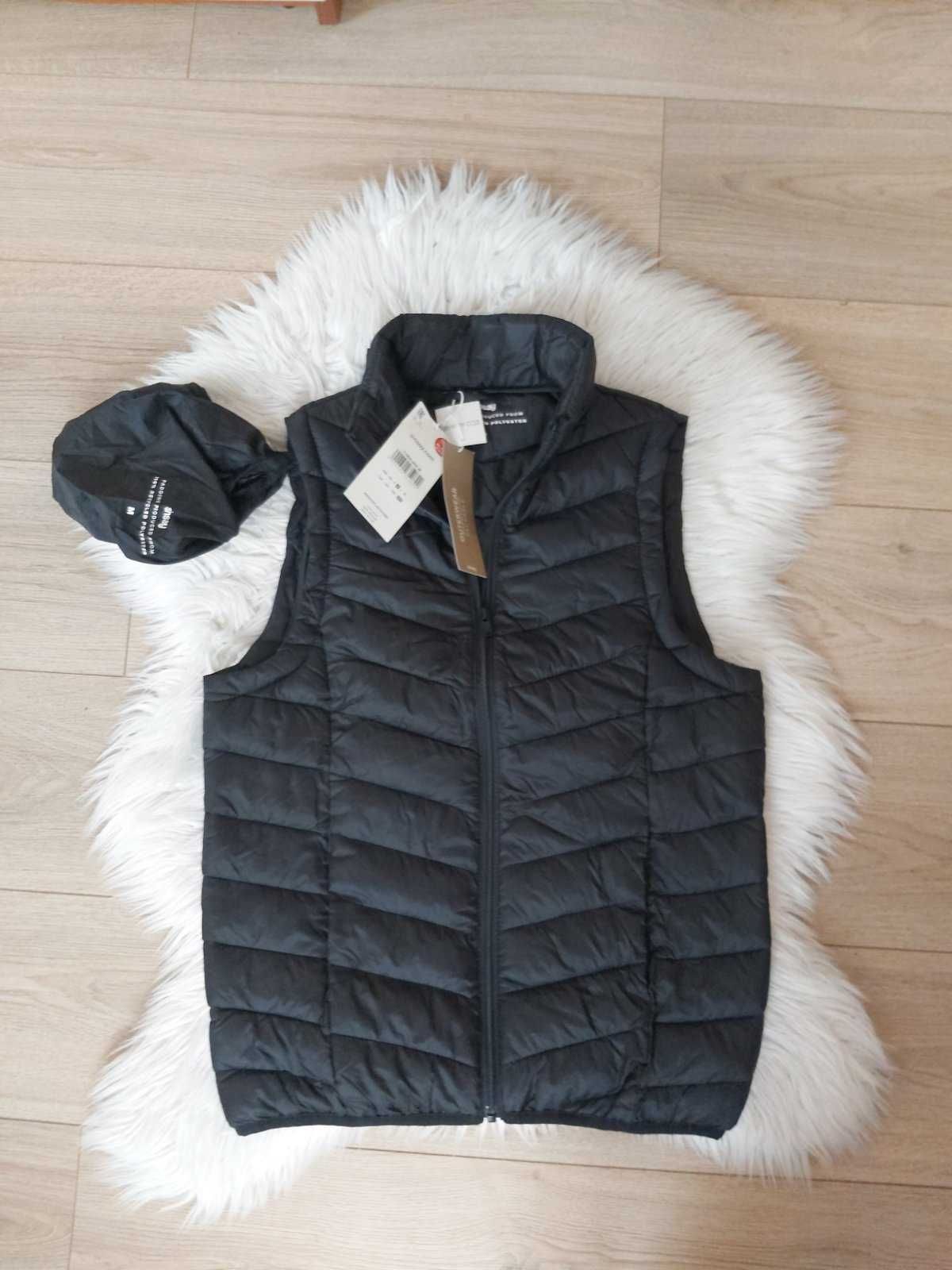 Жилетка, безрукавка новая, Sinsay, Польша размер M, L, XL