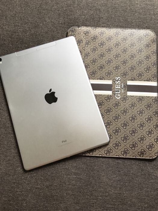 Apple iPad Pro 12.9" (2nd Gen) 64GB 4G Grey

Немає відгу
