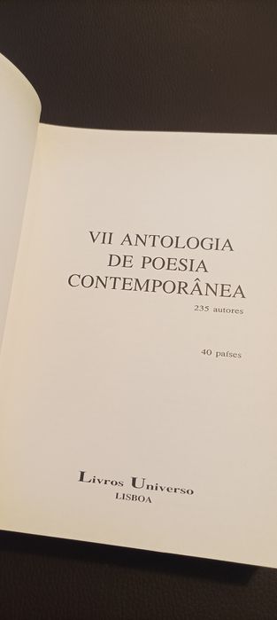 Livro de poesia "VII Antologia de Poesia Contemporânea"