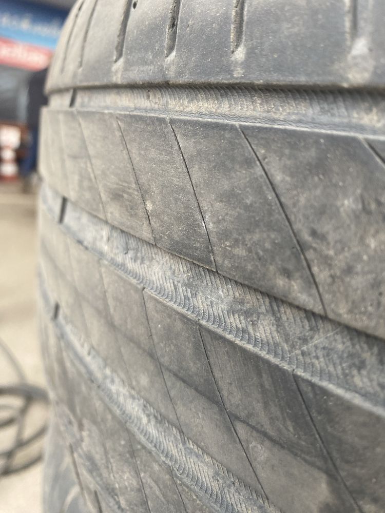 Michelin 235/45/18