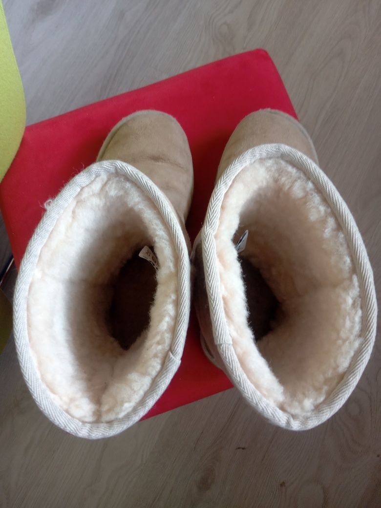 Buty UGG Classic Short śniegowce 38