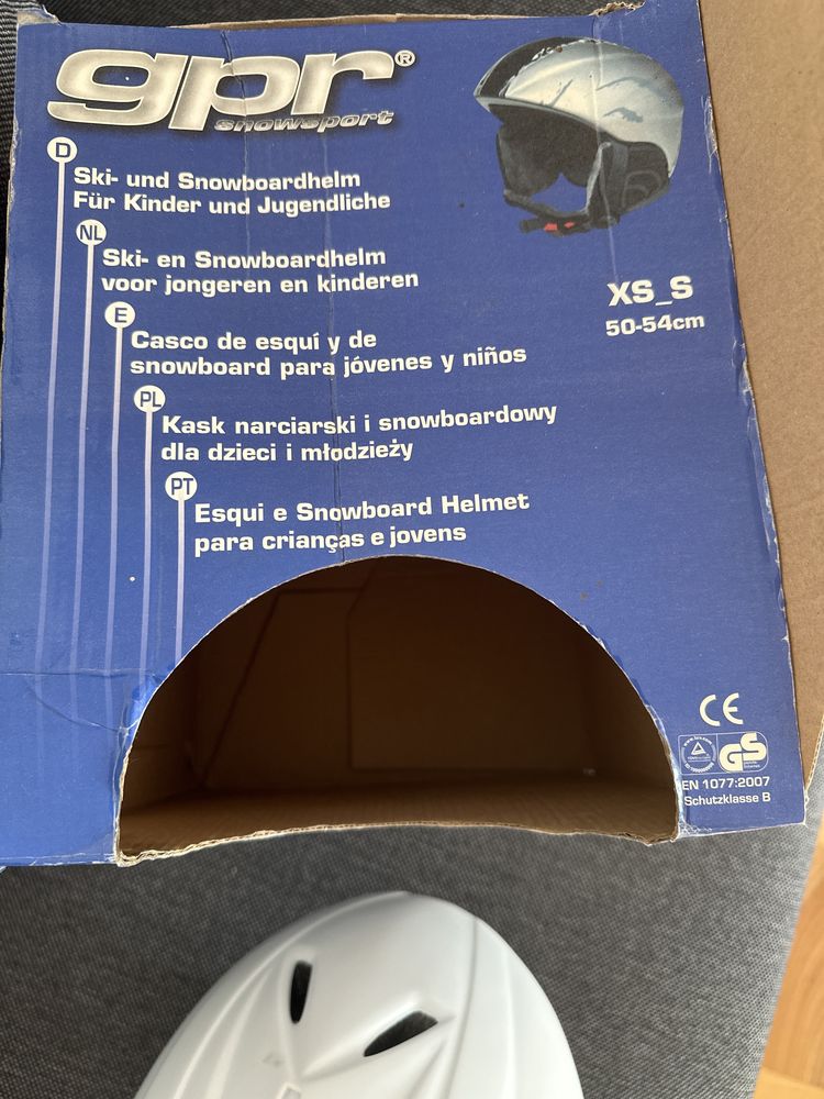 Kask na narty dla dziewczynki