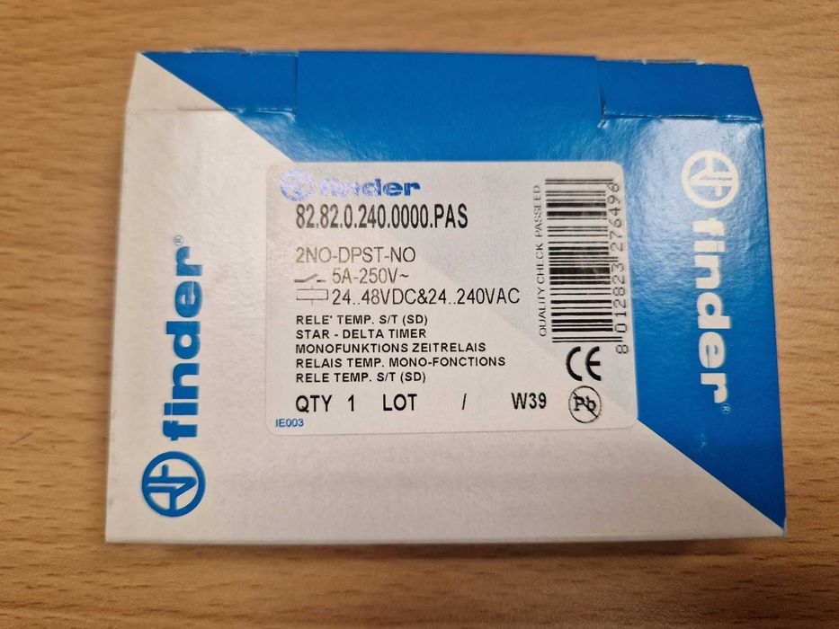 FINDER Przekaźnik czasowy 82.82.0.240.0000