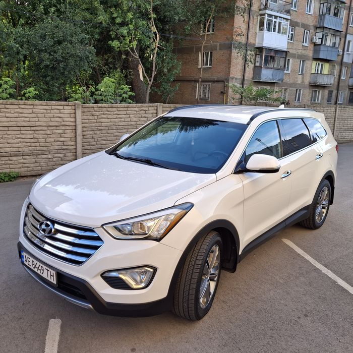 Hyundai Grand Sanra fe