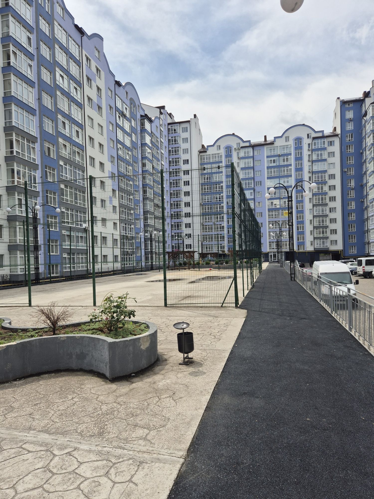 ТЕРМІНОВО.Однокімнатна квартира поруч центру