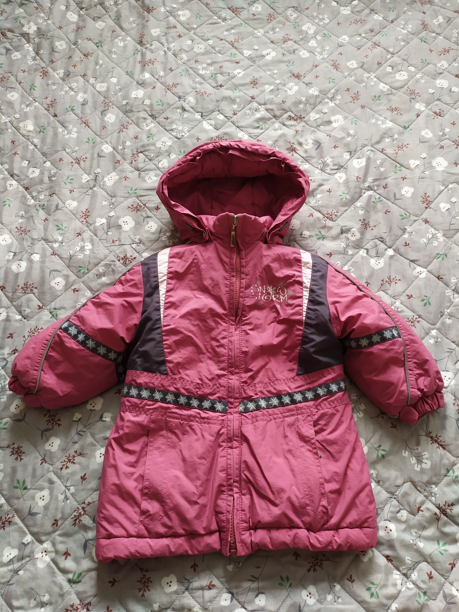 Дитяча курточка для дівчинки