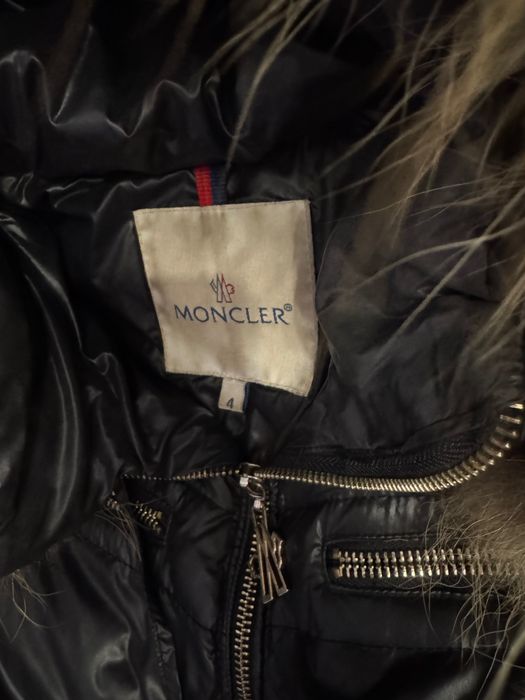 Kurtka z kapturem i futerkiem z Jenota