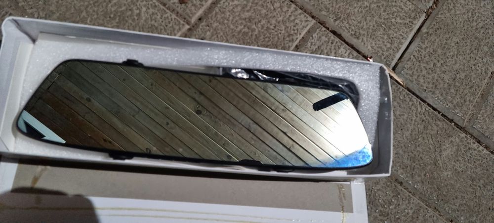 Відеорегистратор-дзеркало
видеорегистратор-зеркало
видеорегистратор-з