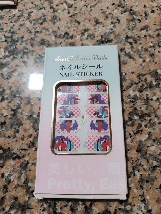 Adesivos para por nas unhas