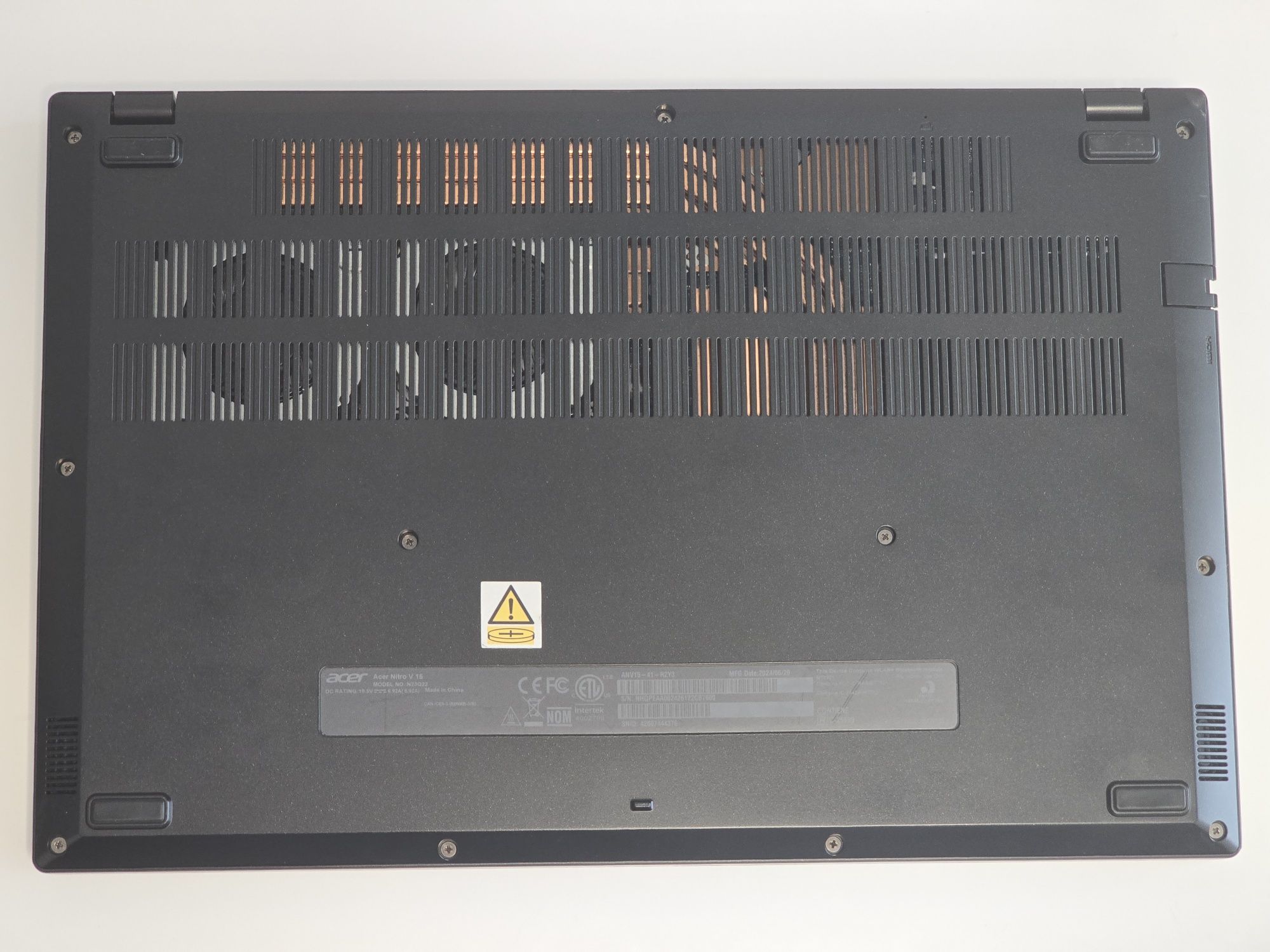 Acer Nitro V15 16 RAM 512 SSD RTX 4050
