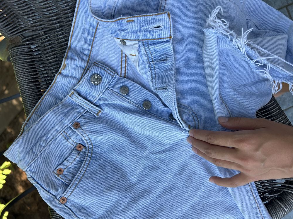 Вінтажні шорти Levis XS