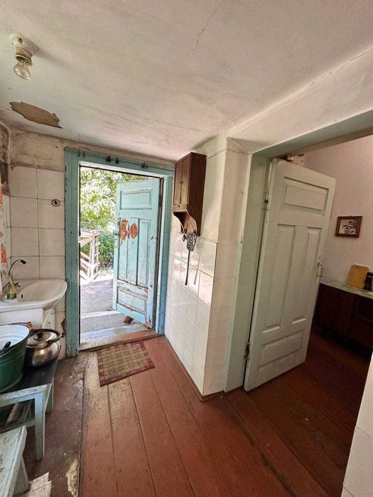 Продаж частини будинку, Вокзальна.