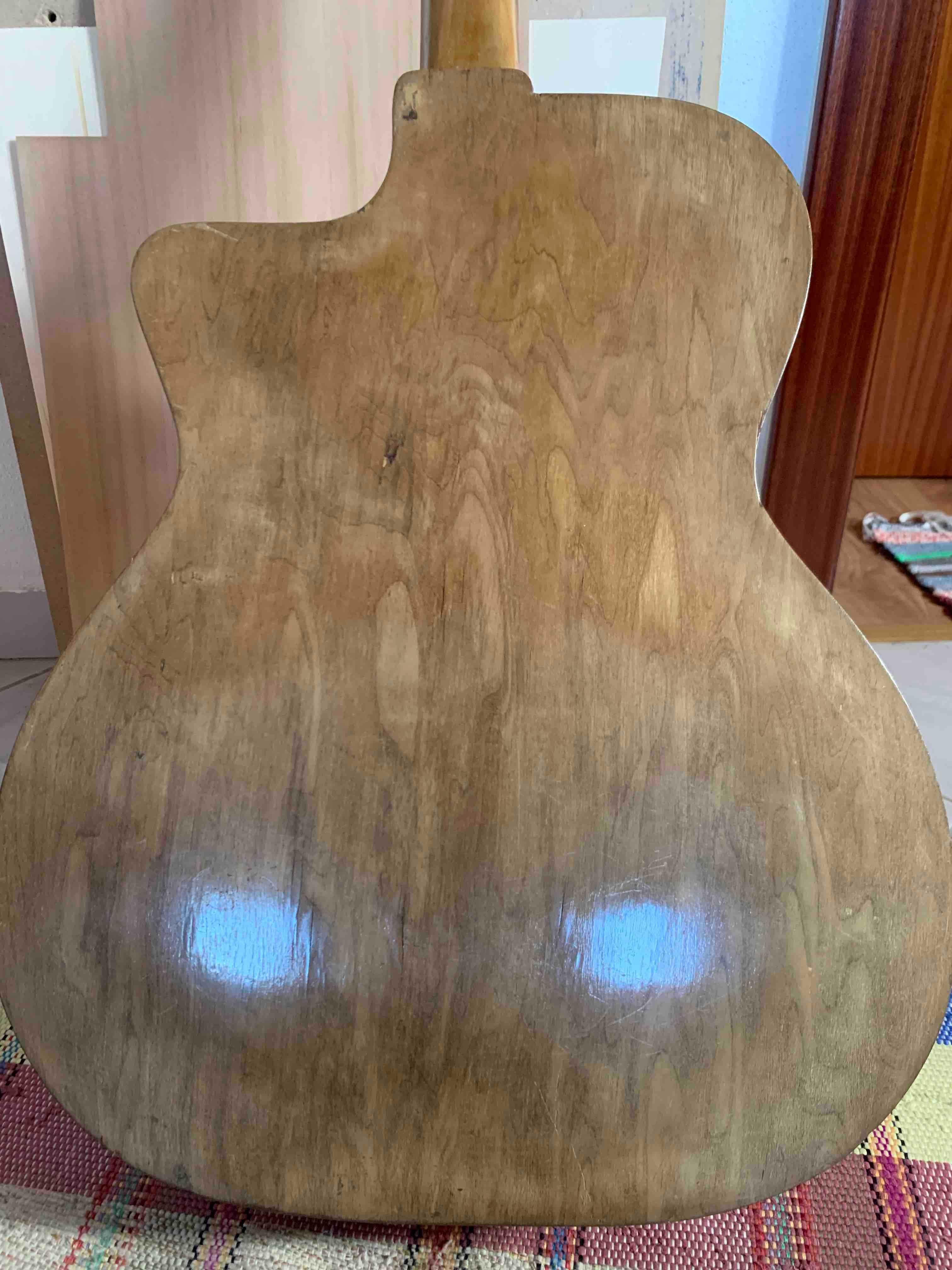 Guitarra acustica Gipsy jazz Di mauro anos 50 grande boca