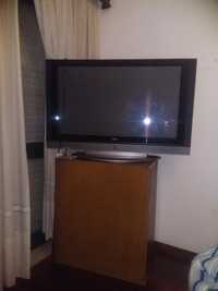 TV LG com avaria