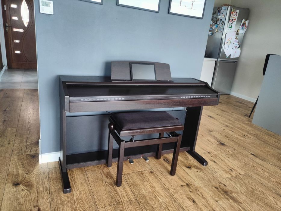 Pianino elektryczne drewniane CELVIANO