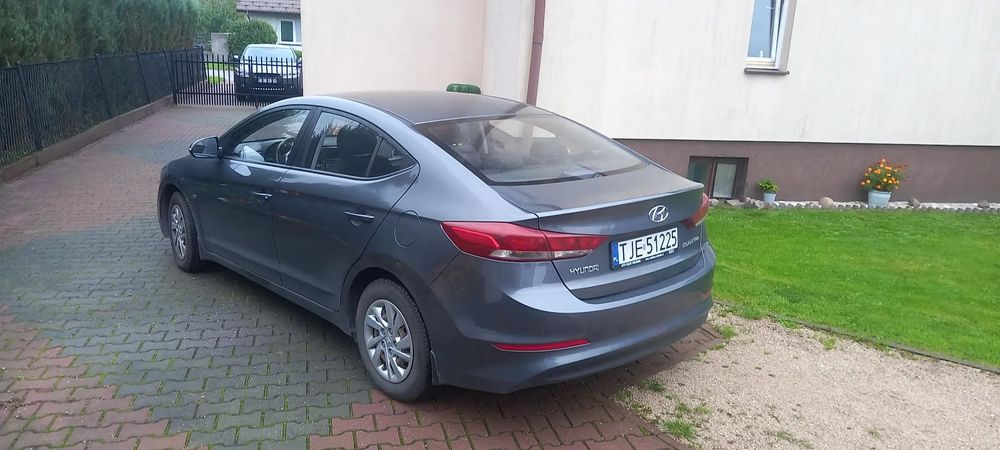 Hyundai Elantra Stan jak nowy