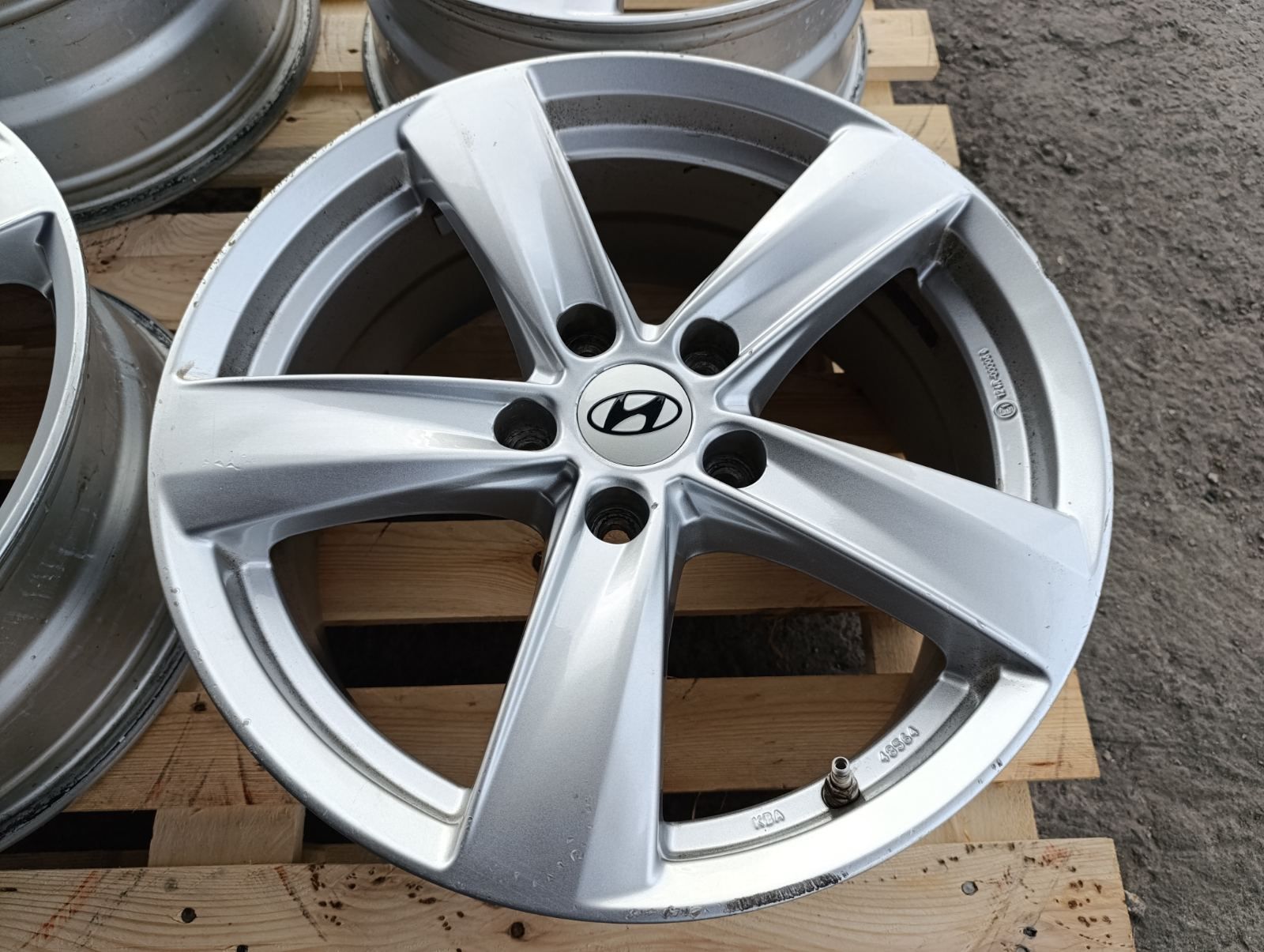 Легкосплавні диски 5*114,3 R17 титани Hyundai r17