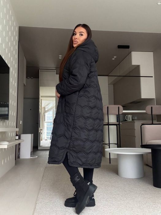 Жіноча куртка подовжена плащівка