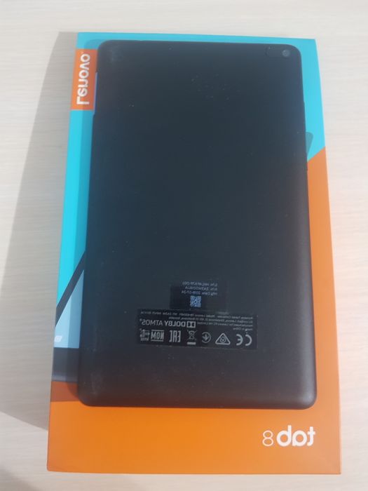 Планшет Lenovo TAB 8
