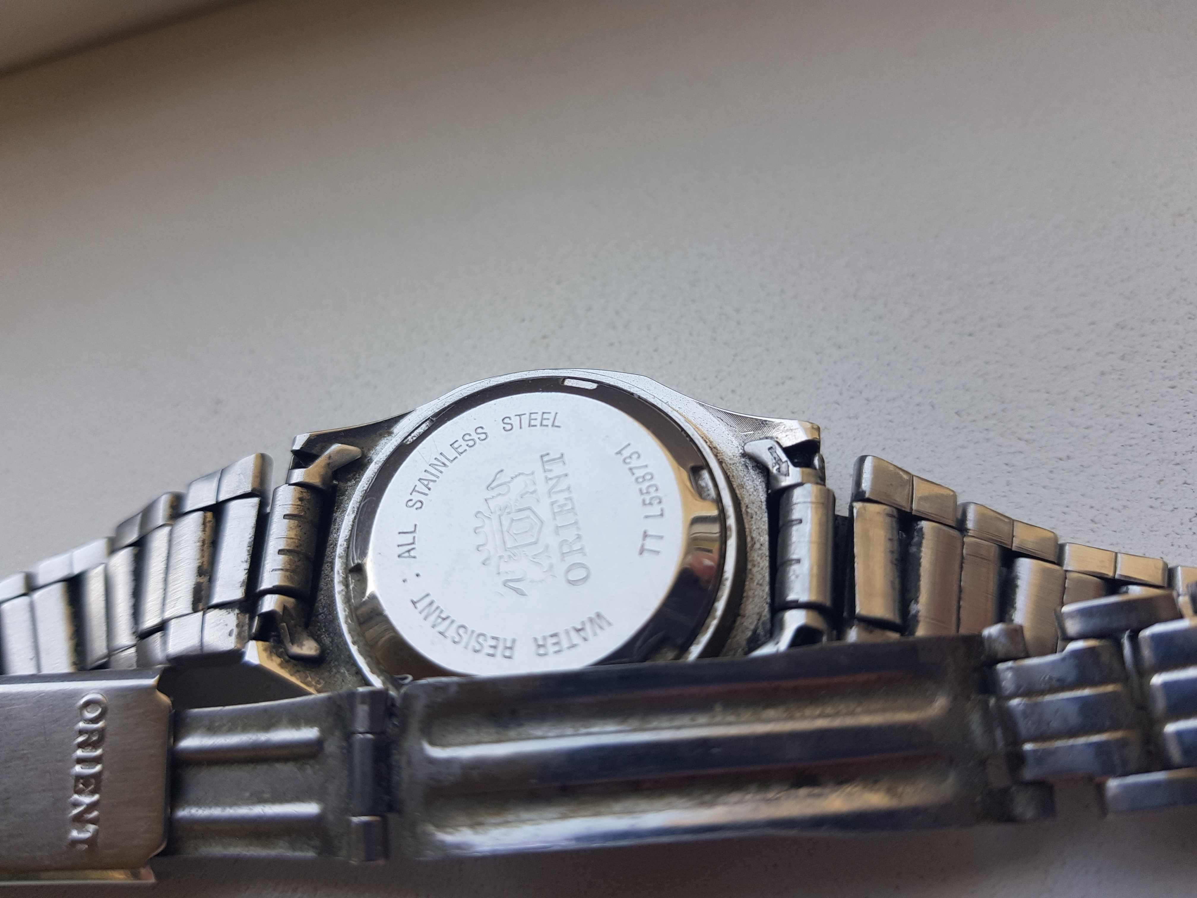 Женские наручные часы Orient