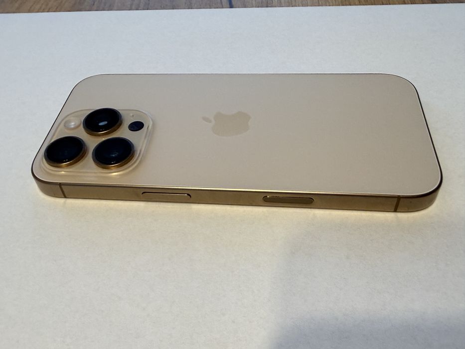 Iphone 16 pro zloty Desert Titanium 128