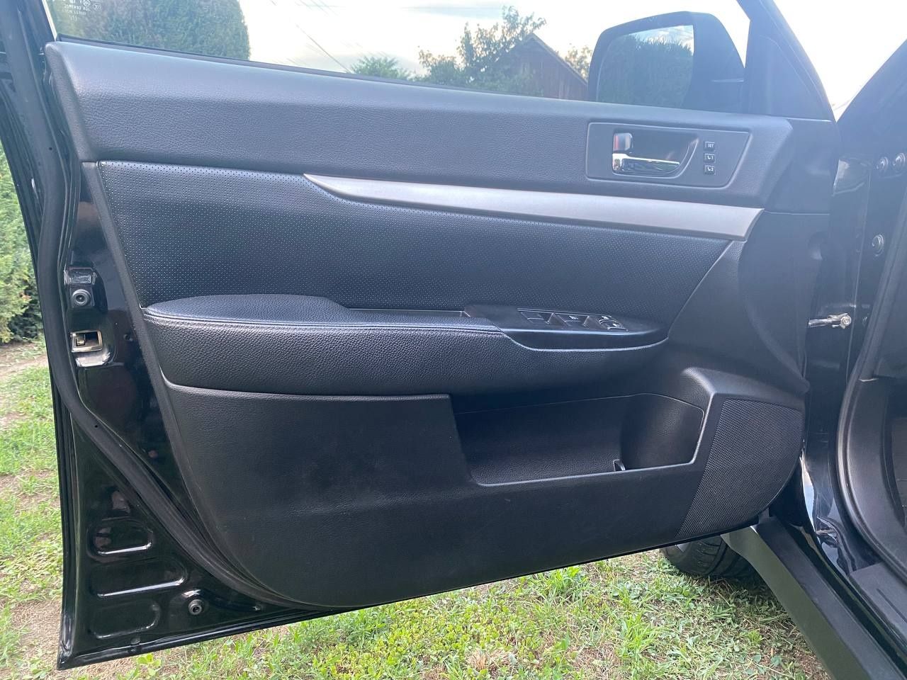 Продам Subaru Outback 2011
