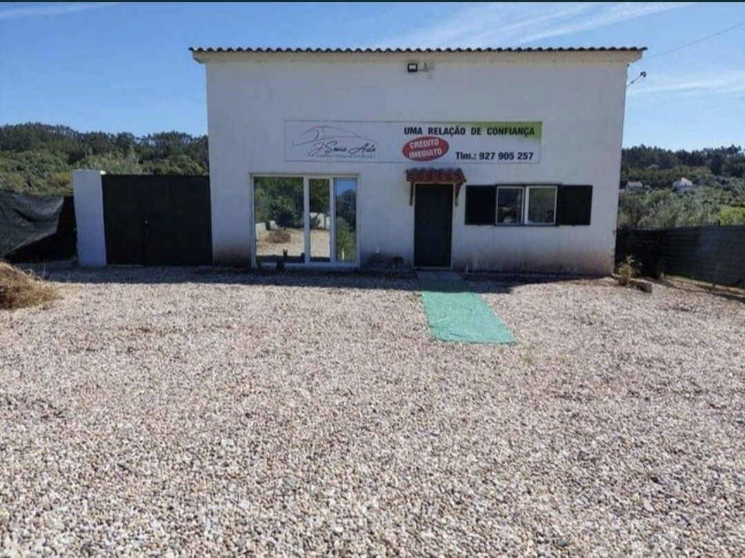 Quinta com "armazém"