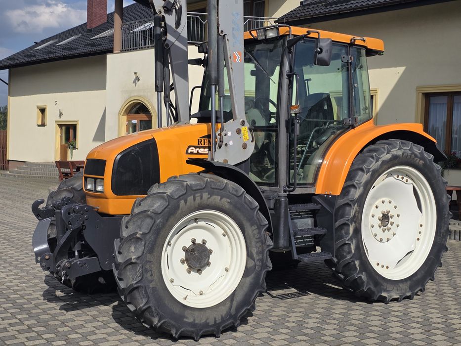 Ciagnik RENAULT ARES 566 BIEGI PEŁZAJĄCE TUR TUZ 4X4 stan b.dobr claas