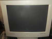 Monitor sansumg syncemaster 750s 17"