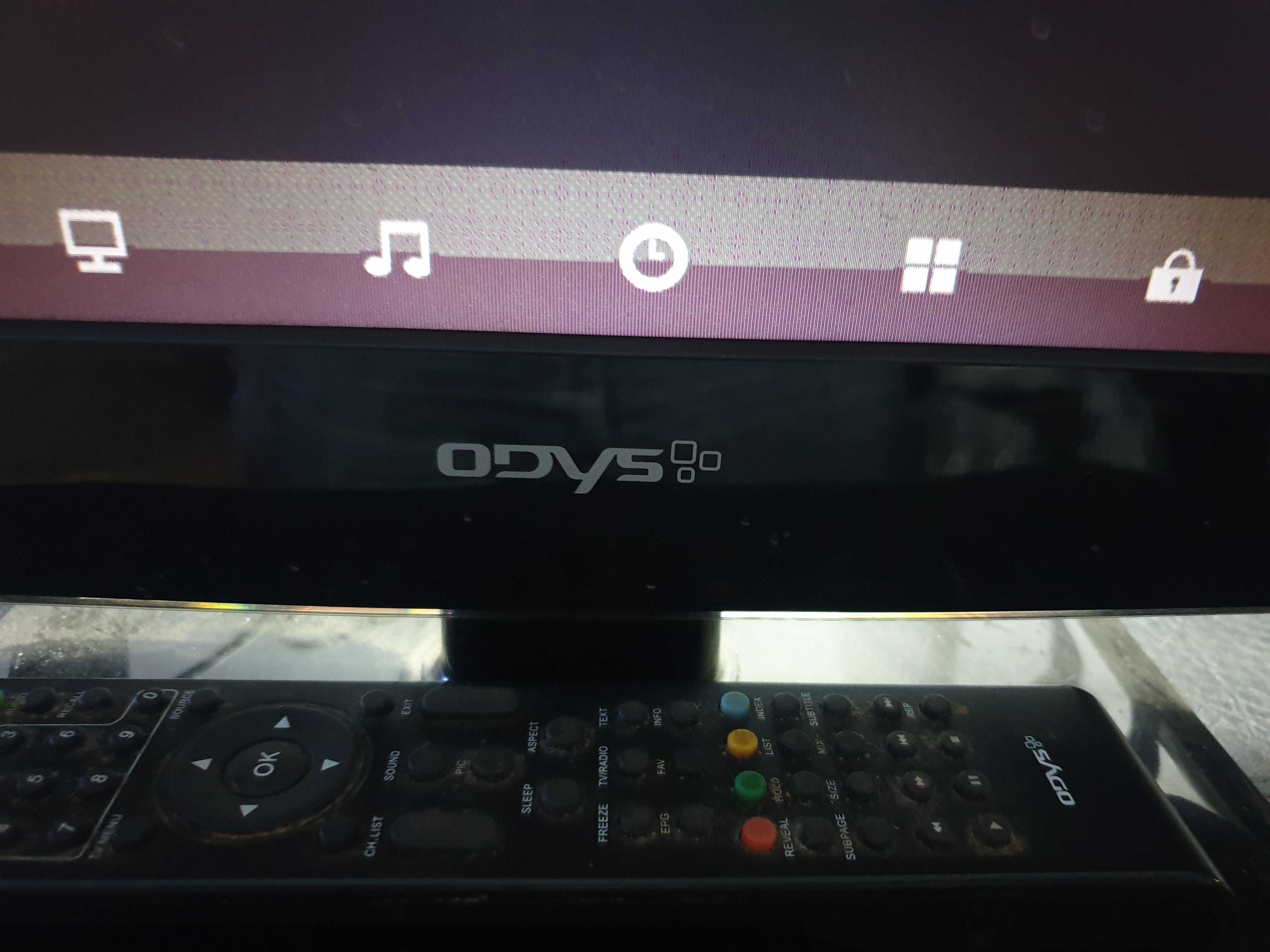 Telewizor ODYS  24 " cale " 12V LCD Led HDMI Kamping Kamper
