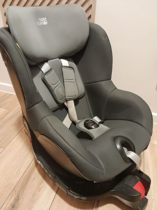 Fotelik samochodowy britax romer dualfix obrotowy