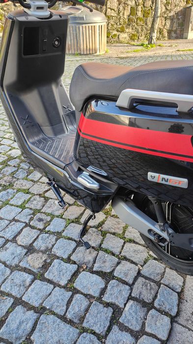 Niu NGT secooter