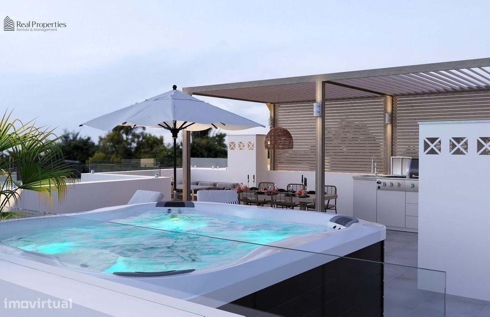 Apartamento de Luxo em Armação de Pêra: Conforto, Elegância e Vistas I