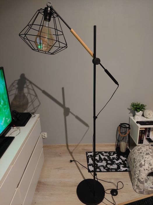 Lampa z żarówką z castorama