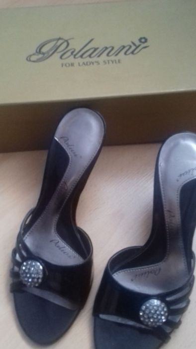 Шлепанцы размер 36