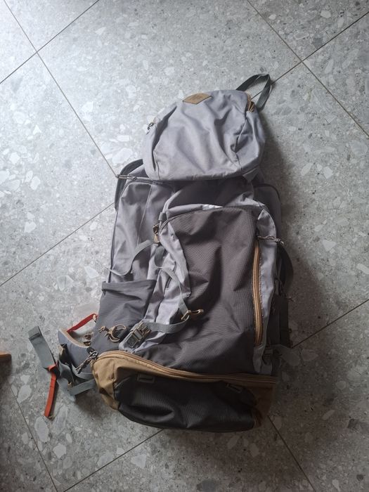 Plecak decathlon quechua 70L