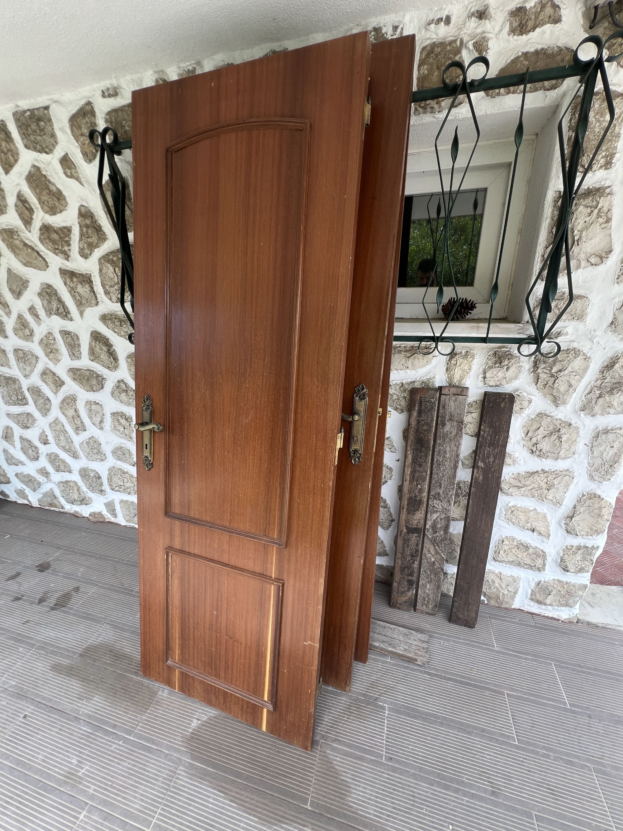 4 portas madeira 20 €