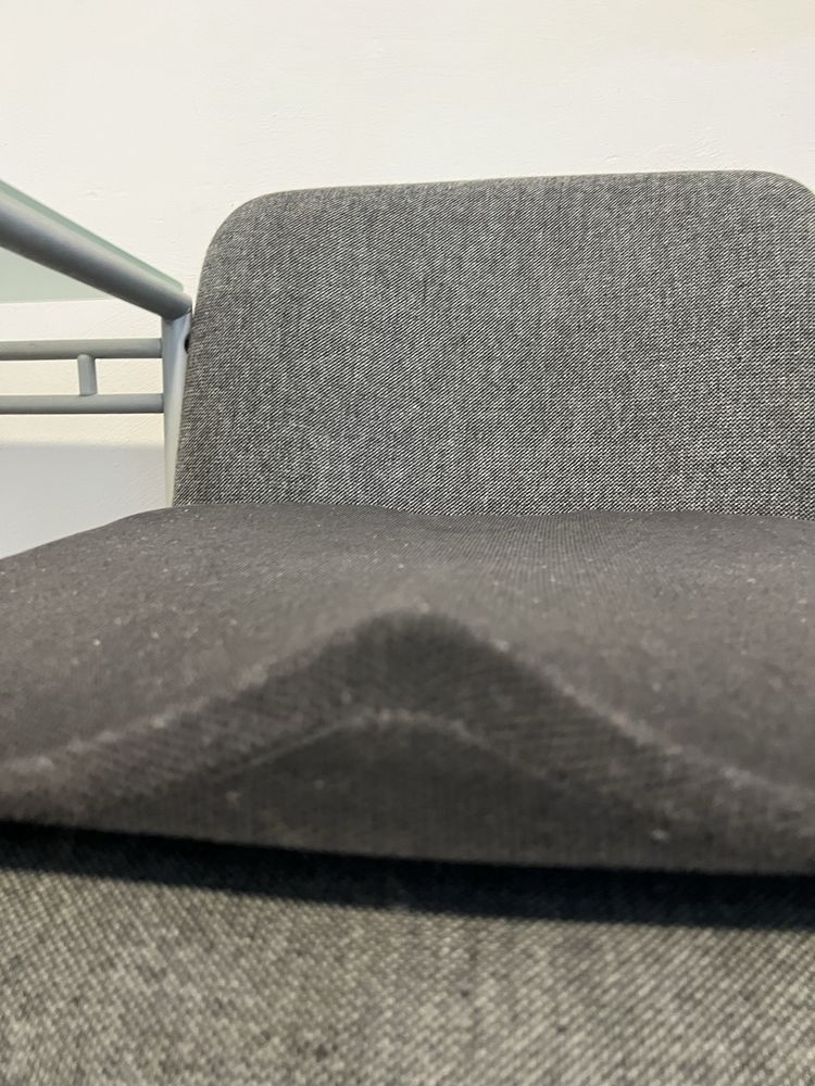 Ergonomiczna  , wysokiej jakości skandynawskiej produkcji , poduszka .