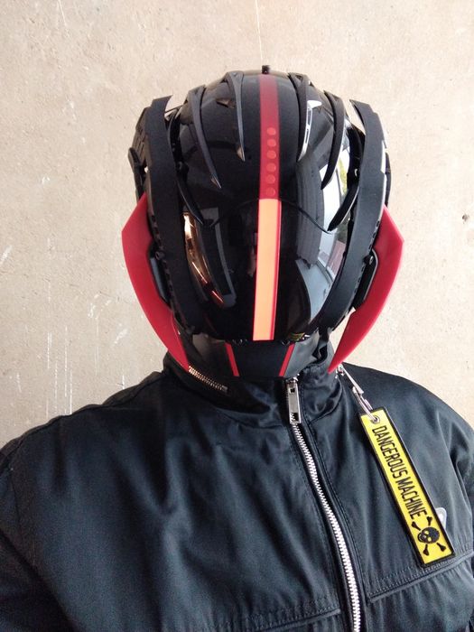 Шлем-маска в стиле cyberpunk/techwear