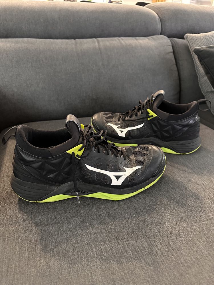 Mizuno Wave Momentum - Tam 45