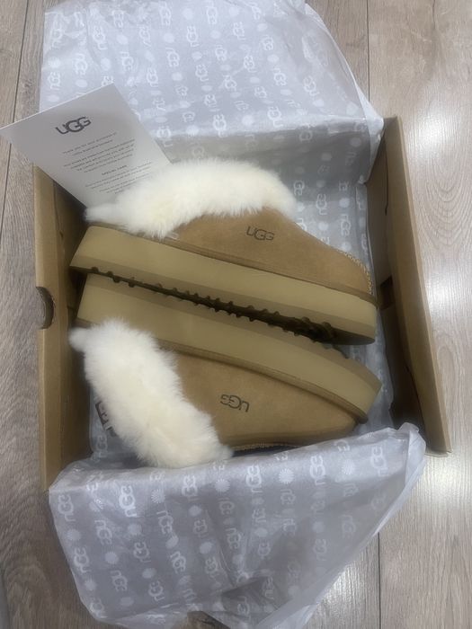 Жіночі тепленькі уггі  Ugg Funkette кольору кемел