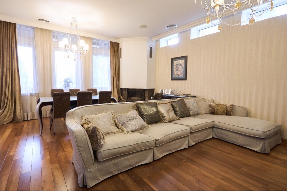 Продам дом на правом берегу реки Днепр пос.Ямбург с.Днепровое