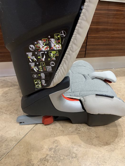 Автокрісло 3-12 років Romer Britax lzofix Ремер автокресло